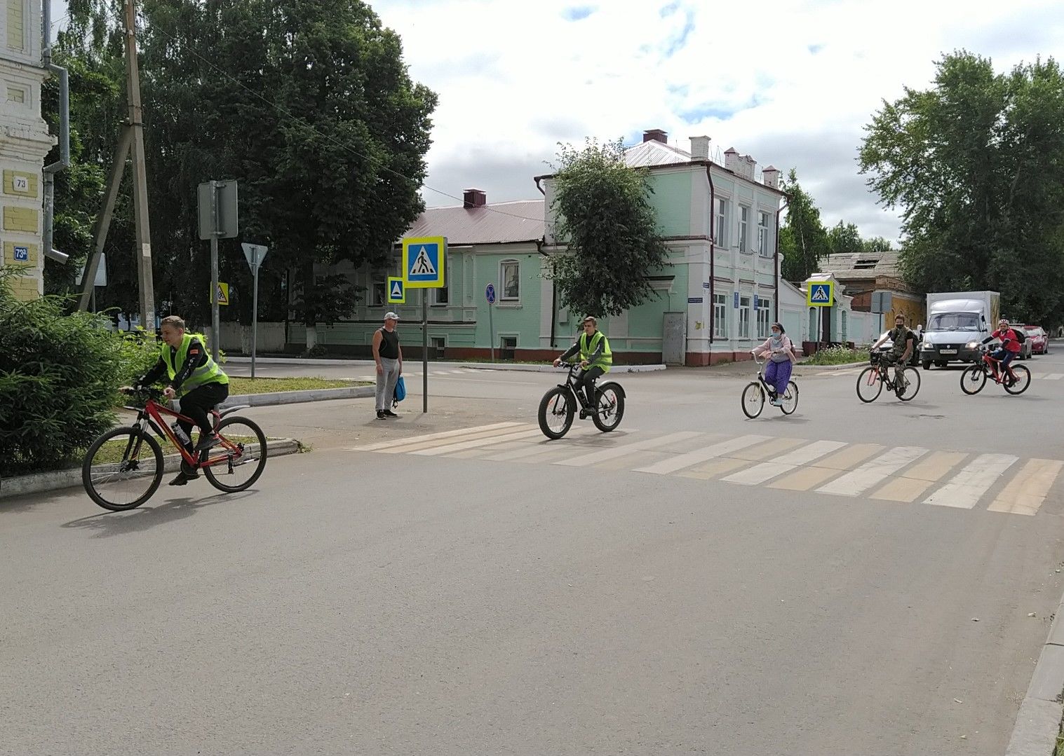 В Чистополе состоялся православно-мусульманский велопробег, посвященный 75-летию Победы (ФОТОРЕПОРТАЖ)