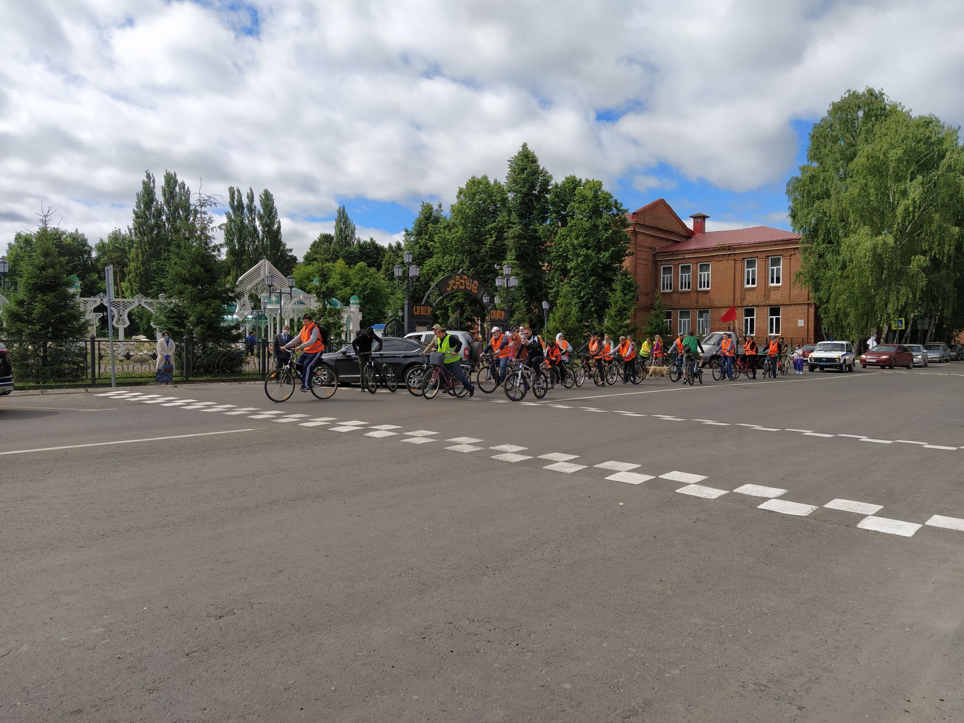 В Чистополе состоялся православно-мусульманский велопробег, посвященный 75-летию Победы (ФОТОРЕПОРТАЖ)