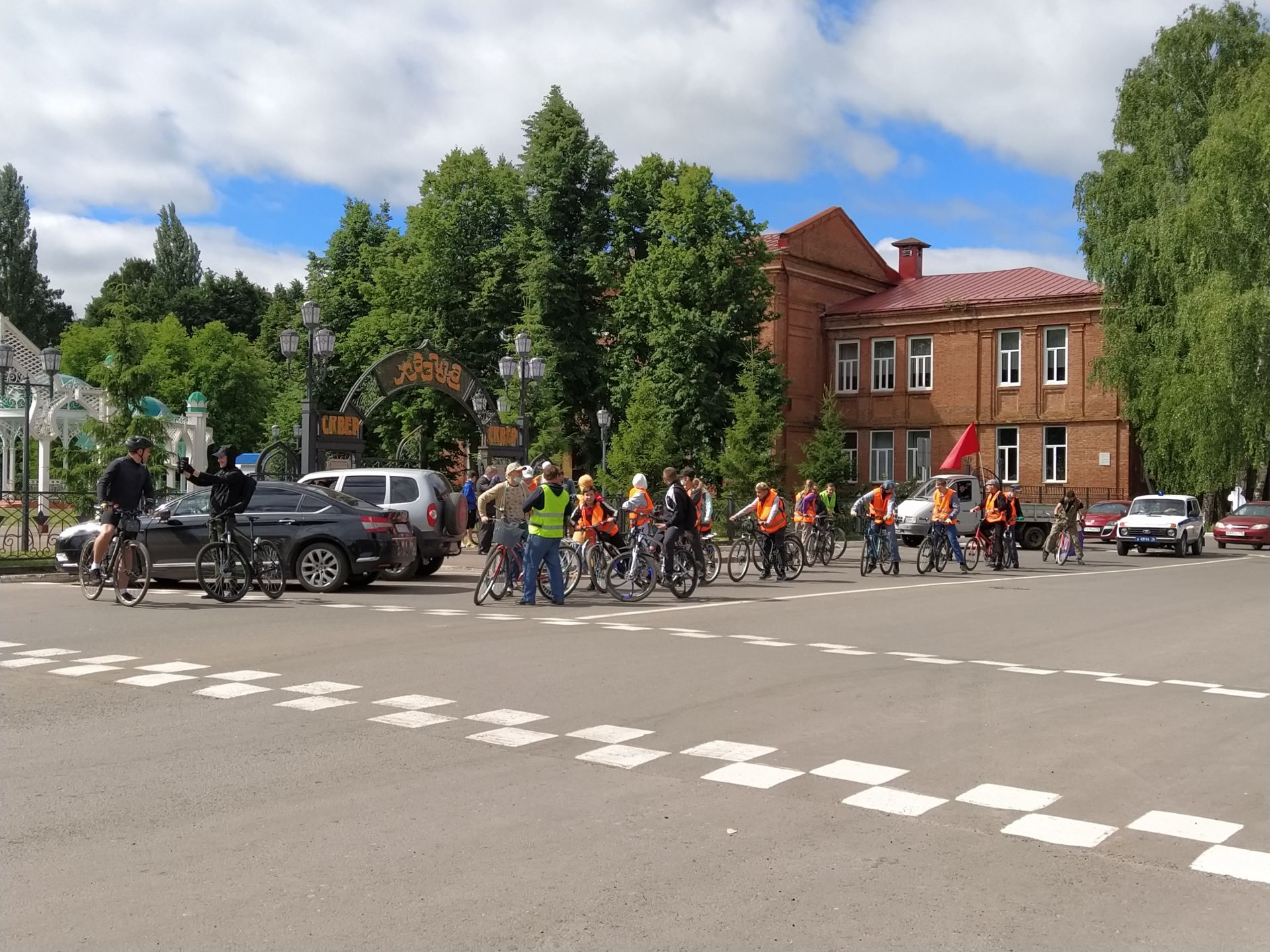 В Чистополе состоялся православно-мусульманский велопробег, посвященный 75-летию Победы (ФОТОРЕПОРТАЖ)