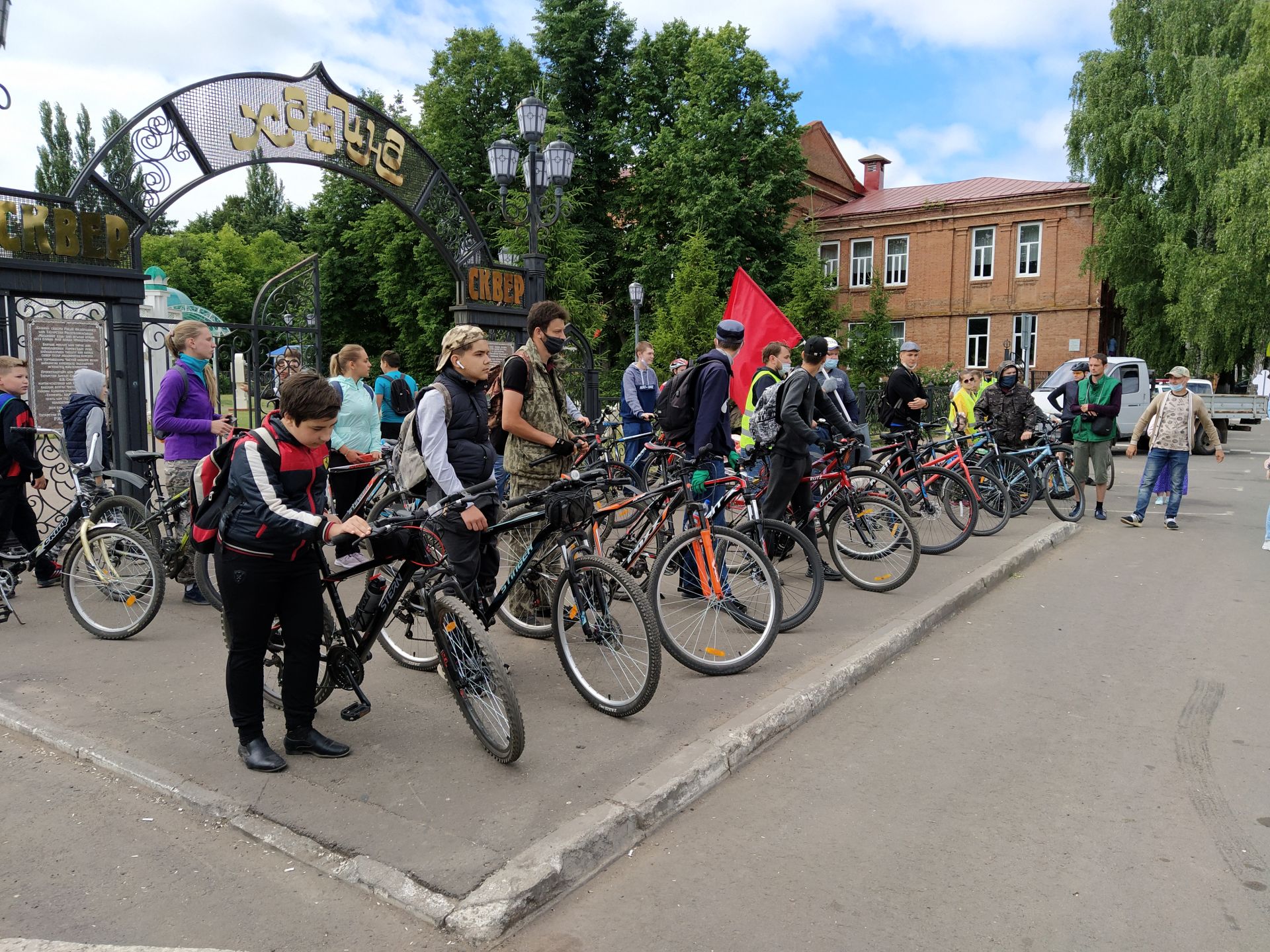 В Чистополе состоялся православно-мусульманский велопробег, посвященный 75-летию Победы (ФОТОРЕПОРТАЖ)