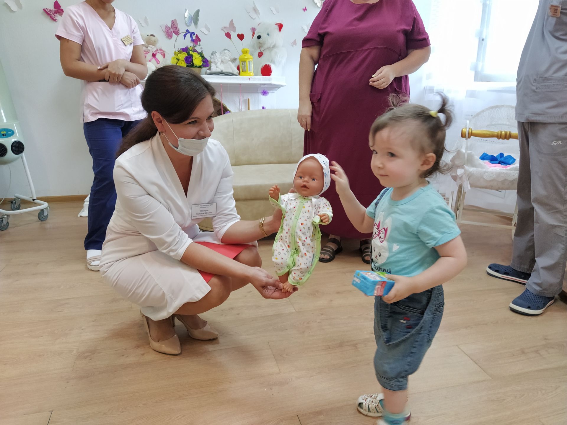 В Чистопольском роддоме поощрили мам, выбирающих грудное вскармливание (ФОТОРЕПОРТАЖ)