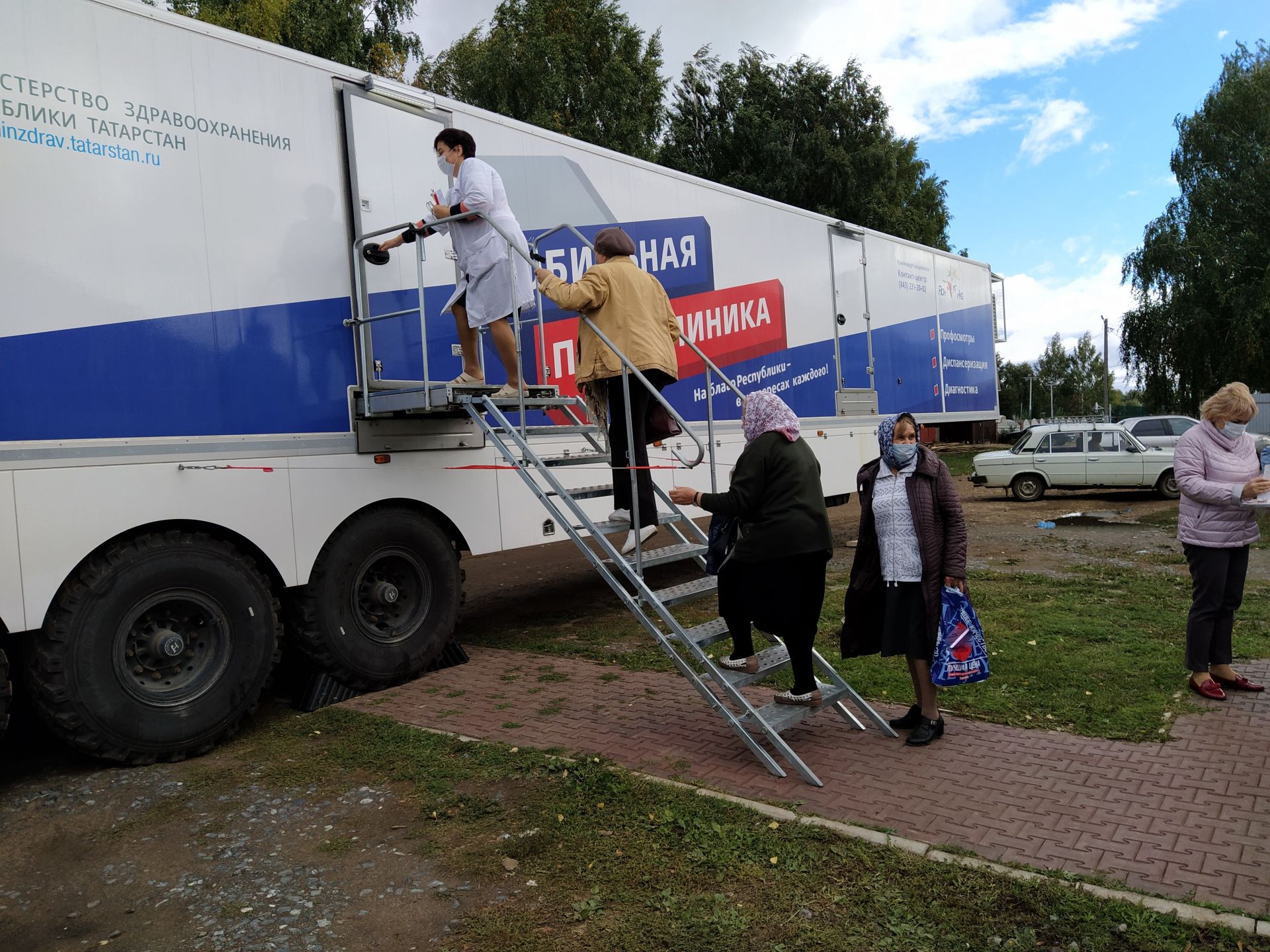 В чистопольские села приехала Мобильная поликлиника