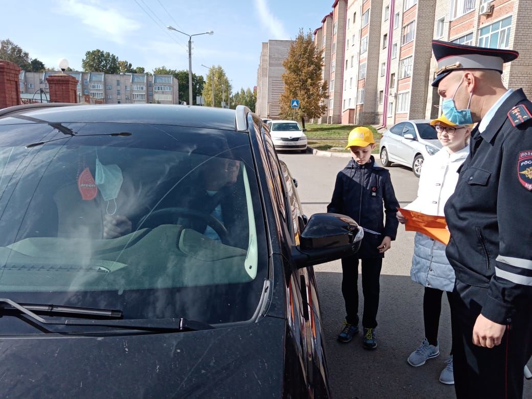 В течение Недели безопасности в Чистополе проходят акции по пропаганде ПДД