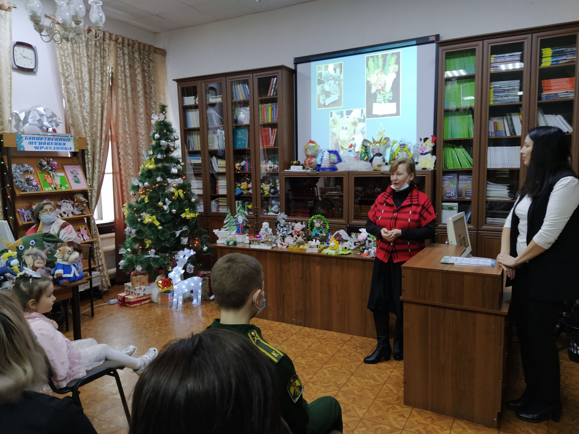 В Чистопольской библиотеке подвели итоги конкурса «Символ года своими руками» (ФОТОРЕПОРТАЖ)