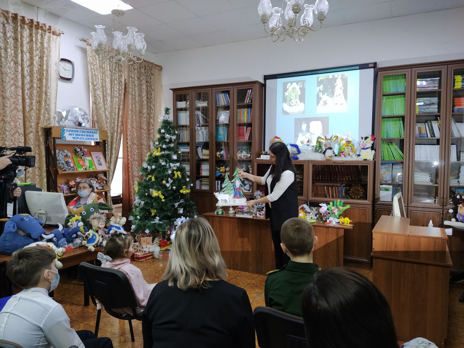 В Чистопольской библиотеке подвели итоги конкурса «Символ года своими руками» (ФОТОРЕПОРТАЖ)