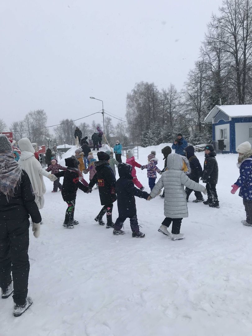 Чистопольцы от души повеселились на Фестивале снеговиков (фоторепортаж)