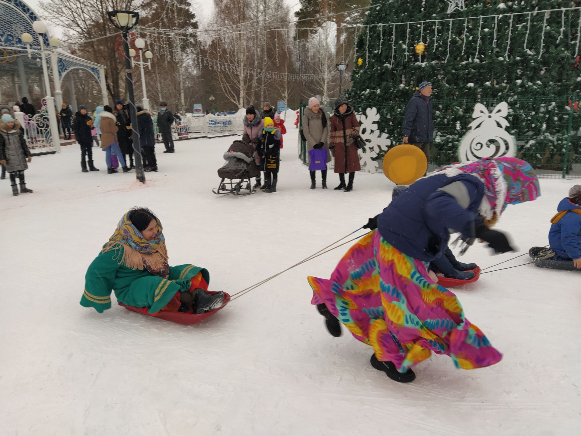 В Чистополе прошли рождественские гуляния (ФОТОРЕПОРТАЖ)