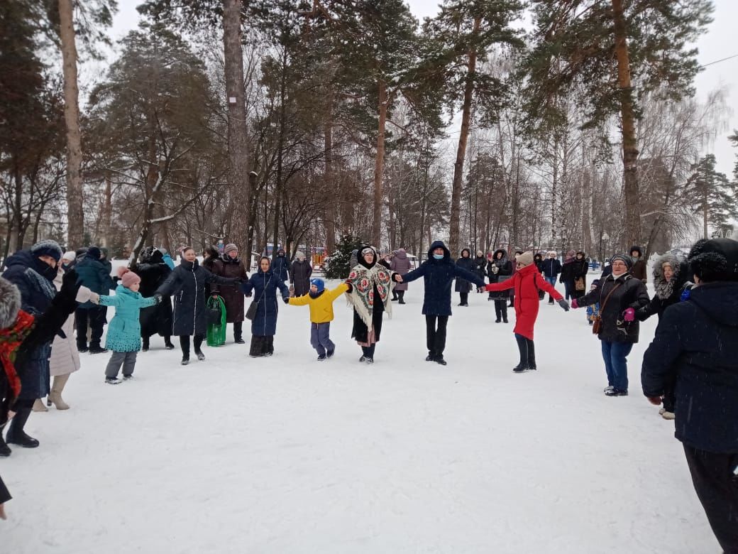 В Чистополе прошли рождественские гуляния (ФОТОРЕПОРТАЖ)