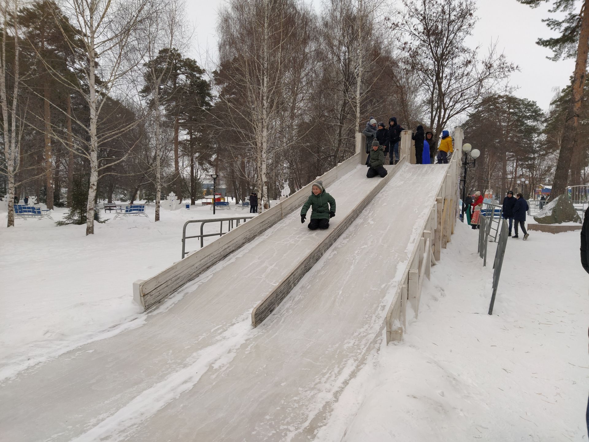 В Чистополе прошли рождественские гуляния (ФОТОРЕПОРТАЖ)