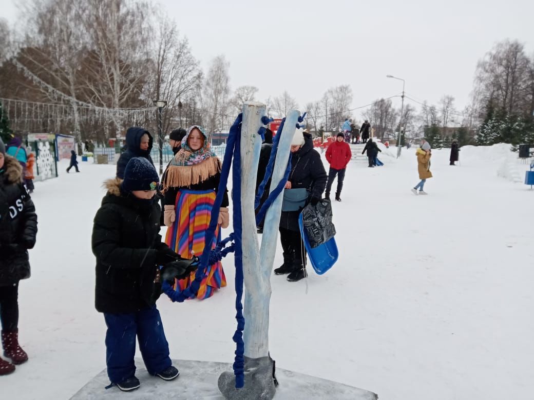 В Чистополе прошли рождественские гуляния (ФОТОРЕПОРТАЖ)