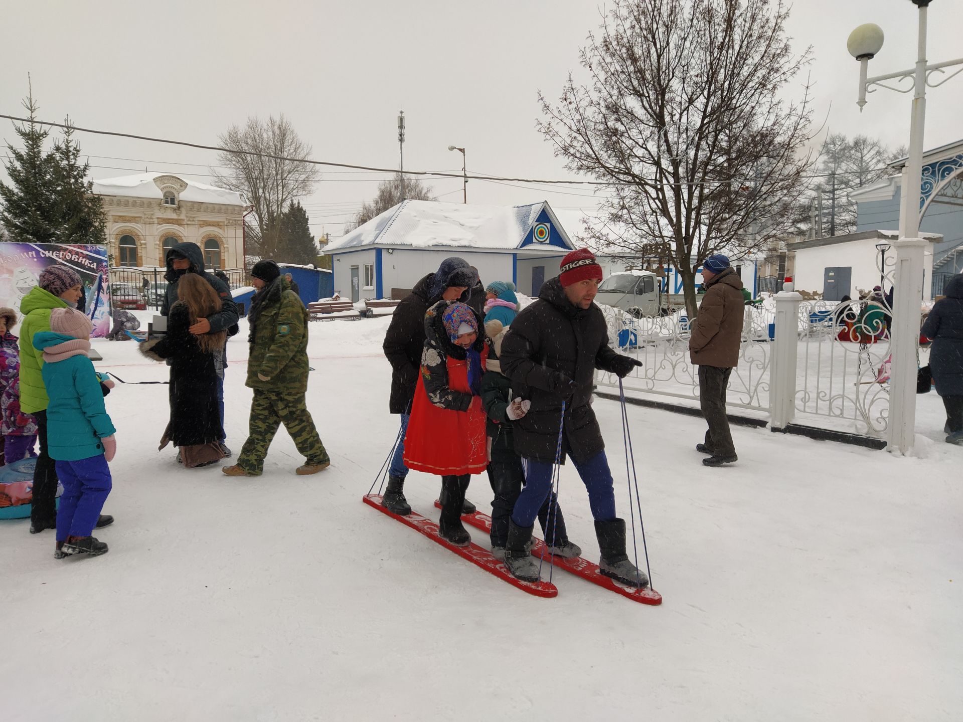 В Чистополе прошли рождественские гуляния (ФОТОРЕПОРТАЖ)