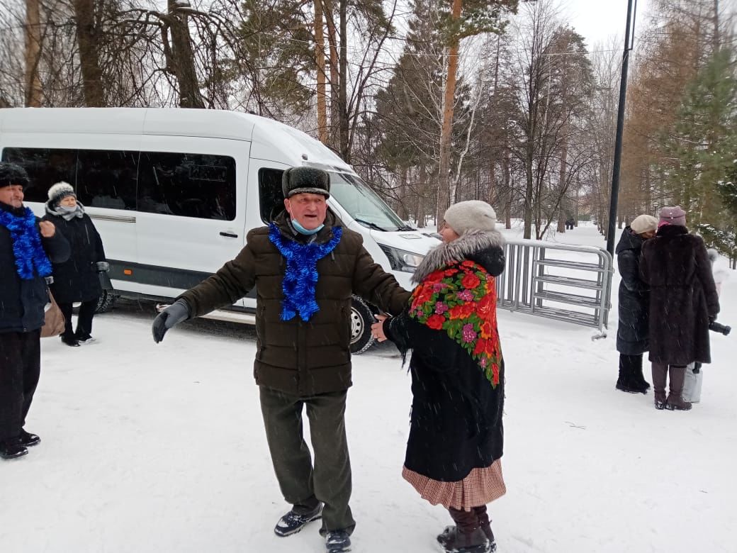 В Чистополе прошли рождественские гуляния (ФОТОРЕПОРТАЖ)