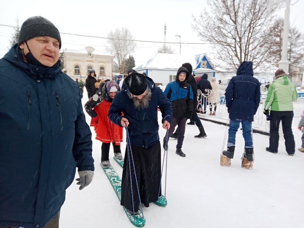 В Чистополе прошли рождественские гуляния (ФОТОРЕПОРТАЖ)