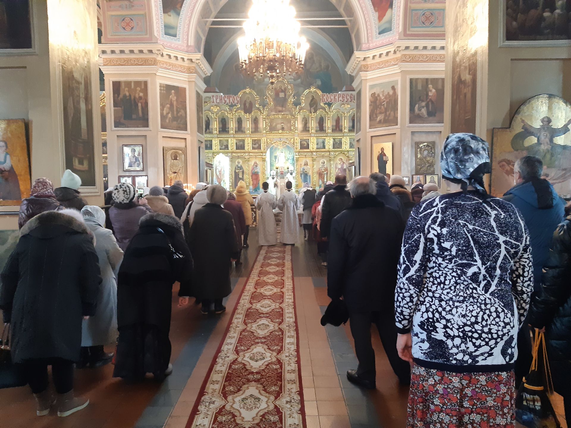 Митрополит Казанский и Татарстанский Кирилл возглавил Божественную литургию в Чистополе (Фоторепортаж)