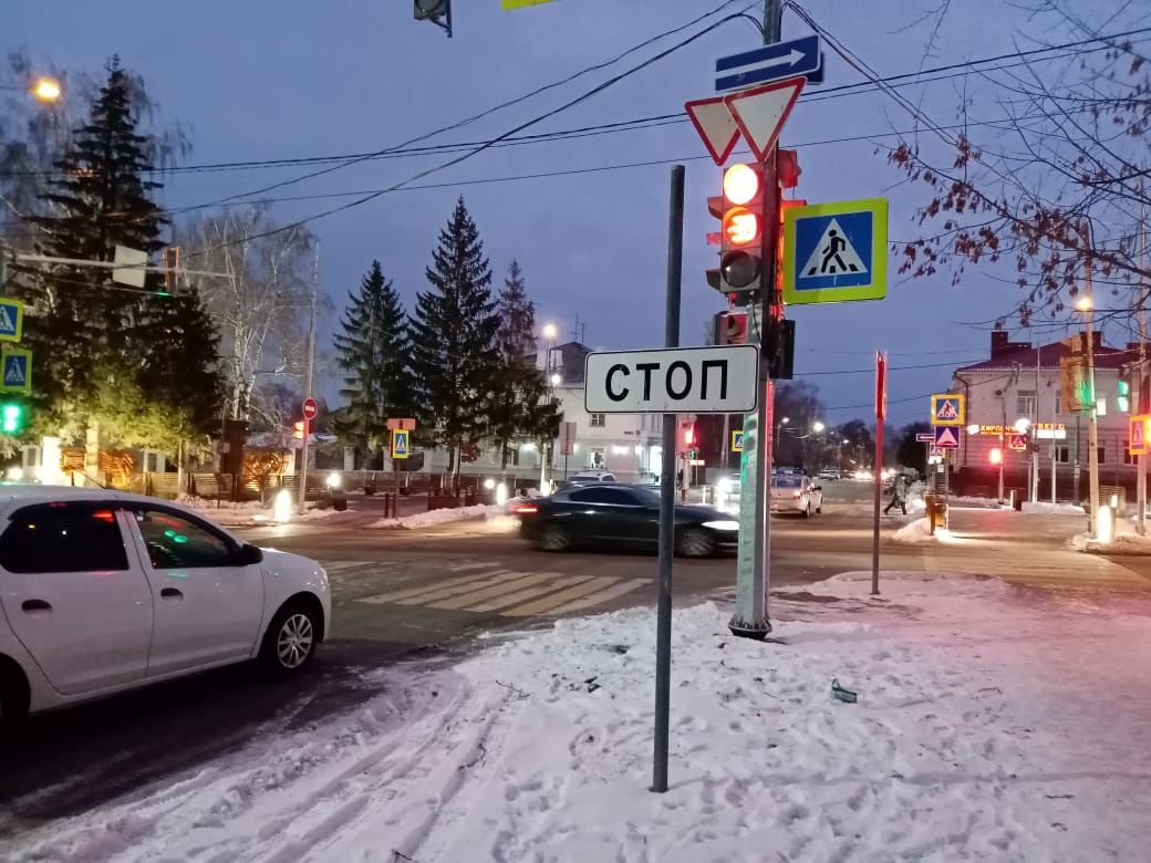 В Чистополе заработали  новые светофоры