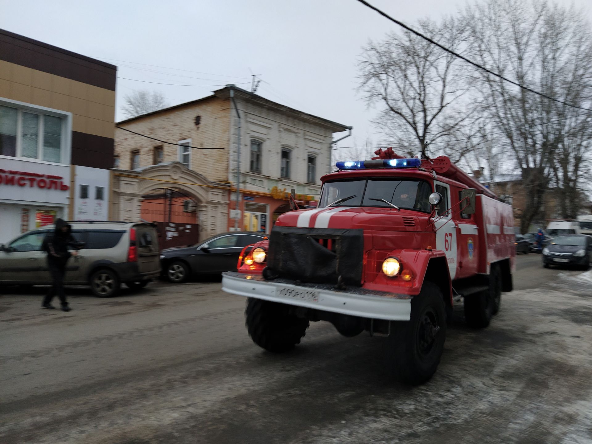 В Чистополе из здания судебных участков мировых судей экстренно эвакуировали людей