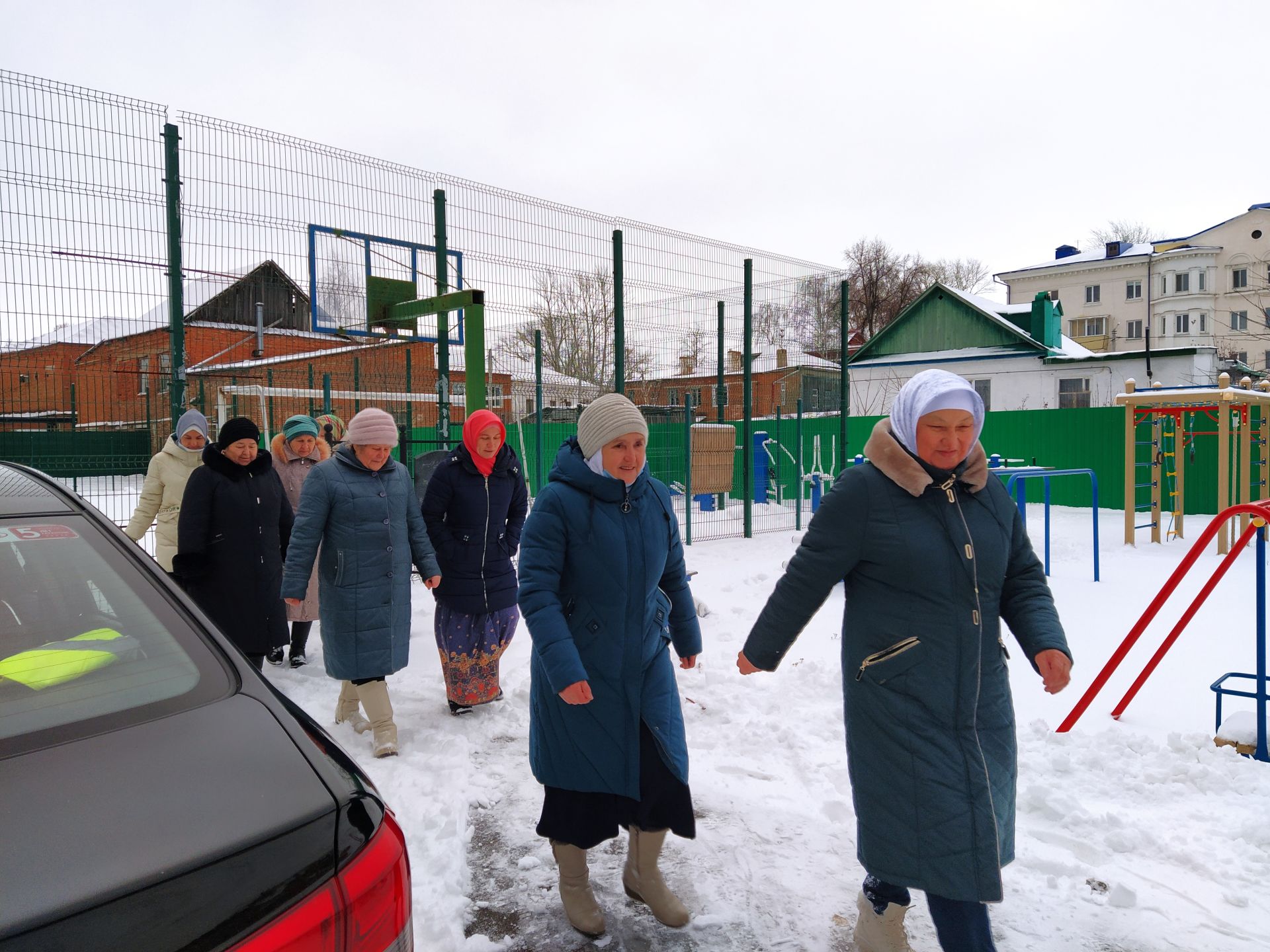 В двух микрорайонах Чистополя появились новые спортивные тренажеры