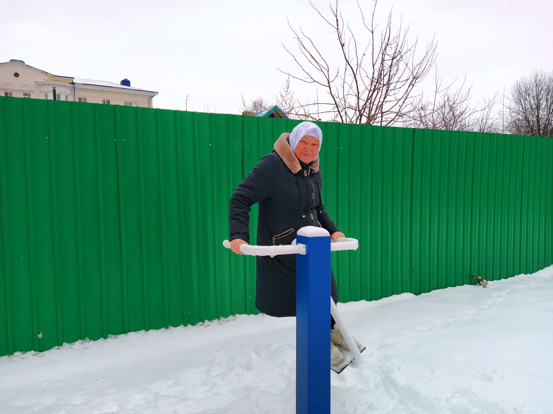 В двух микрорайонах Чистополя появились новые спортивные тренажеры