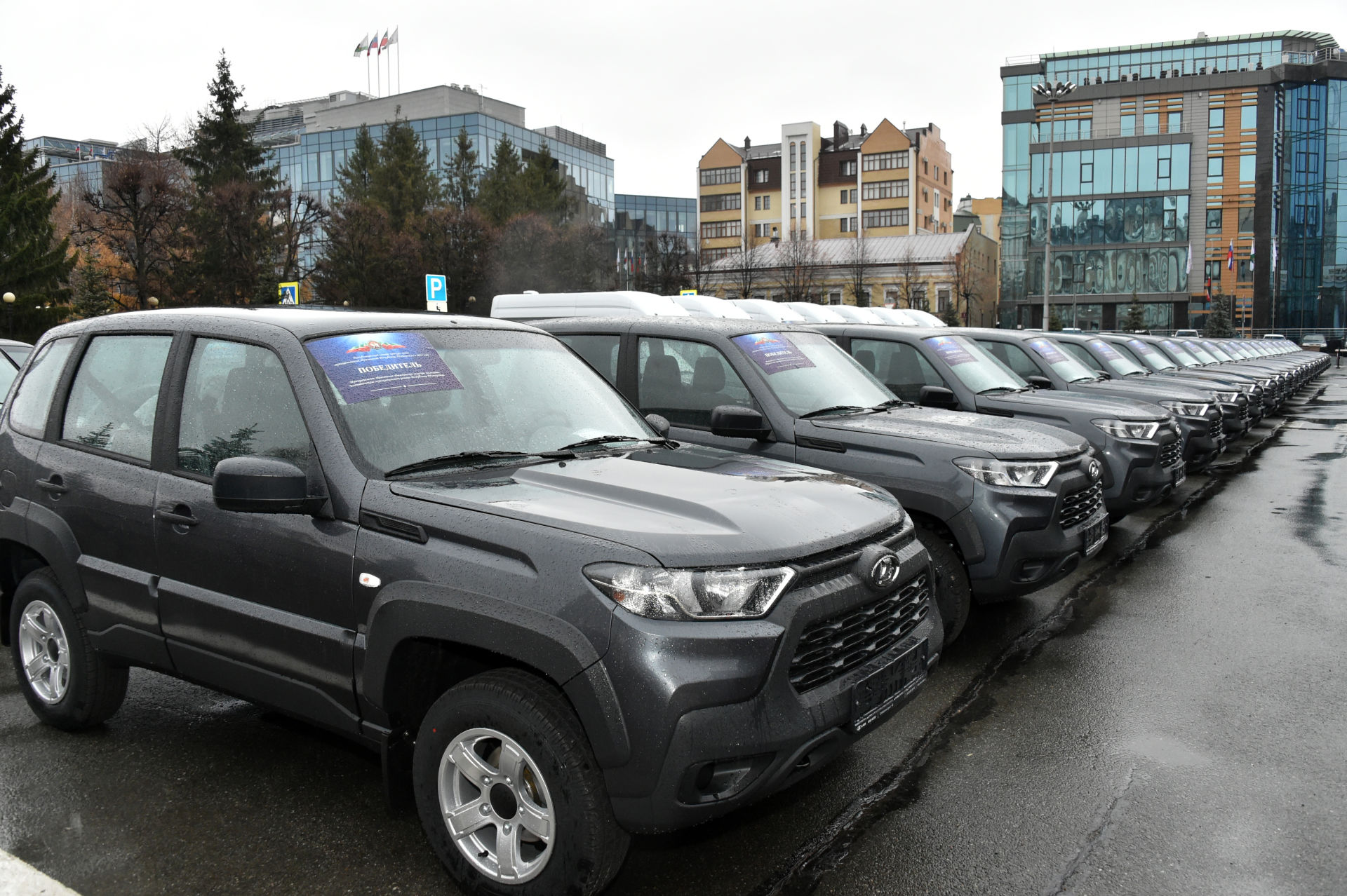 Два сельских поселения Чистопольского района получили новые автомобили