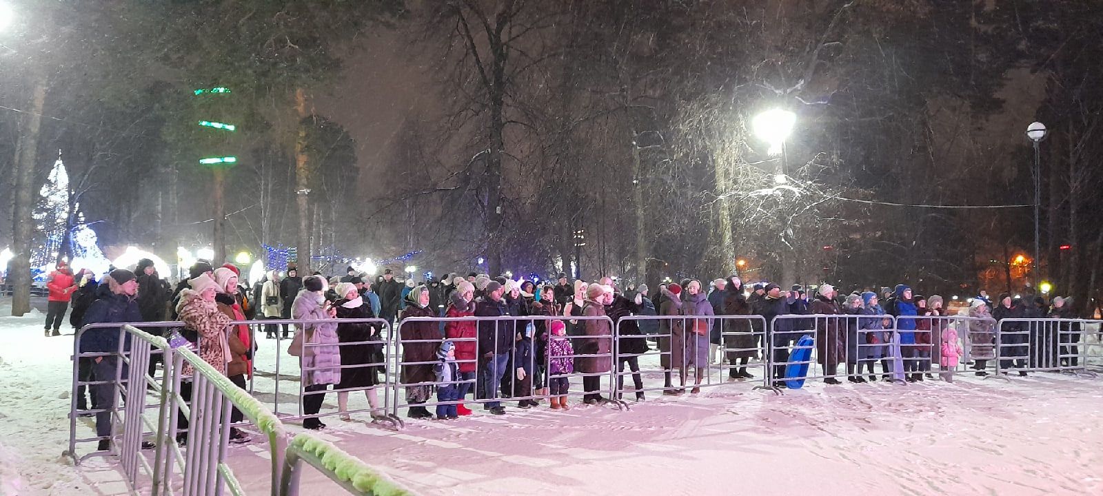 В Чистополе отмечают наступление Нового года (фоторепортаж)