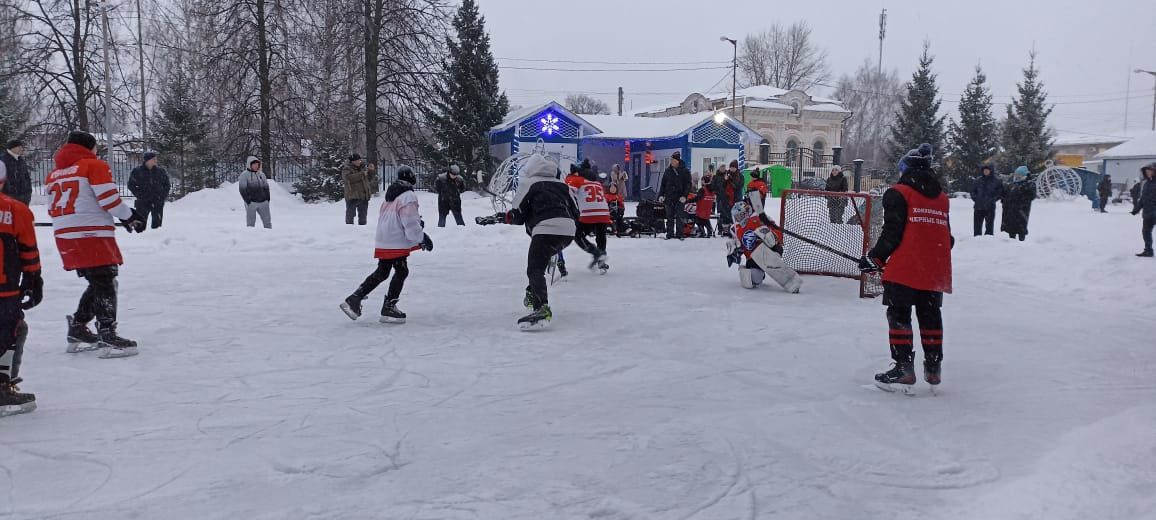 В Чистополе состоялось открытие катка