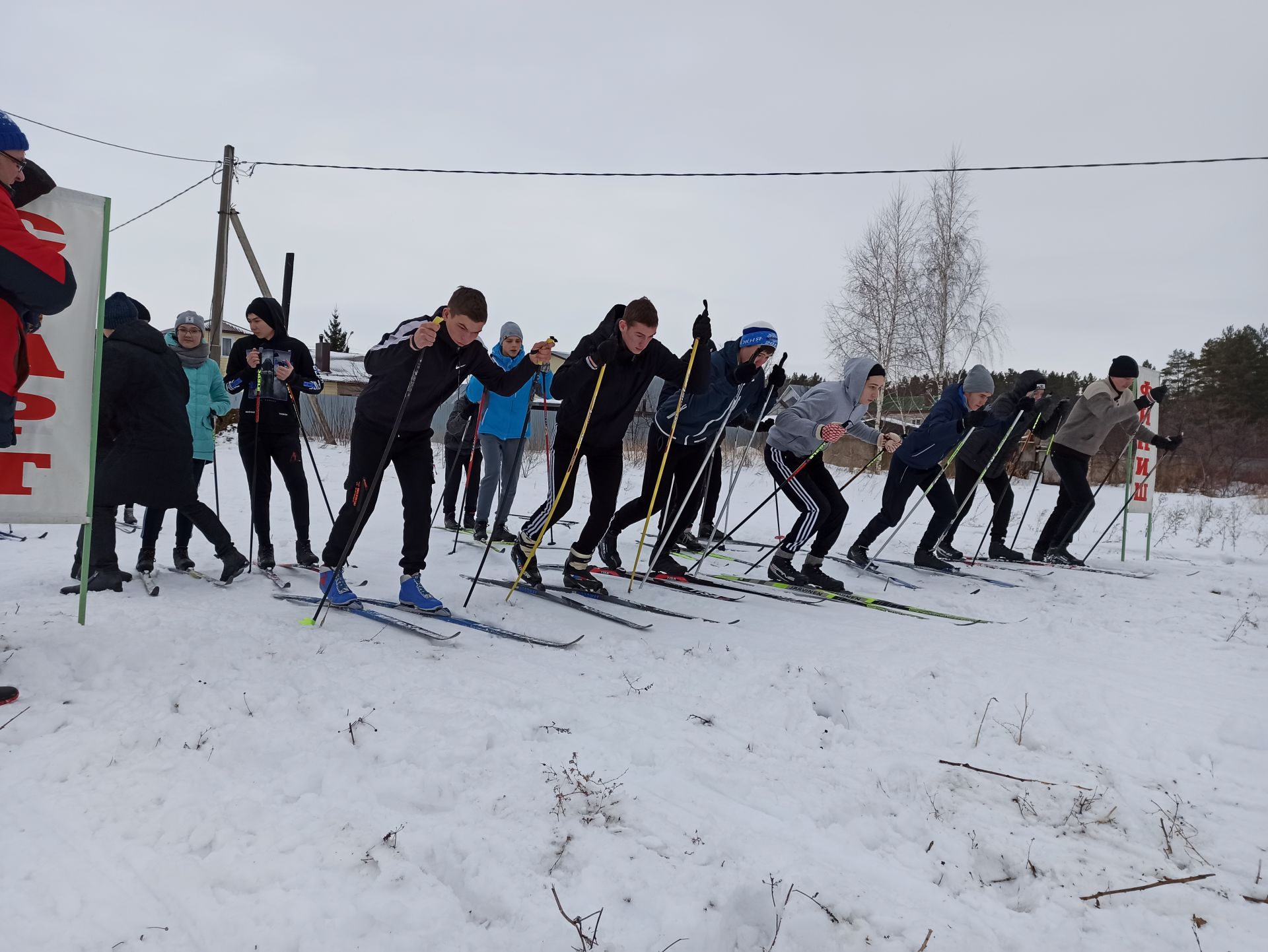 Чистопольцы приняли участие в массовой лыжной гонке (фоторепортаж)