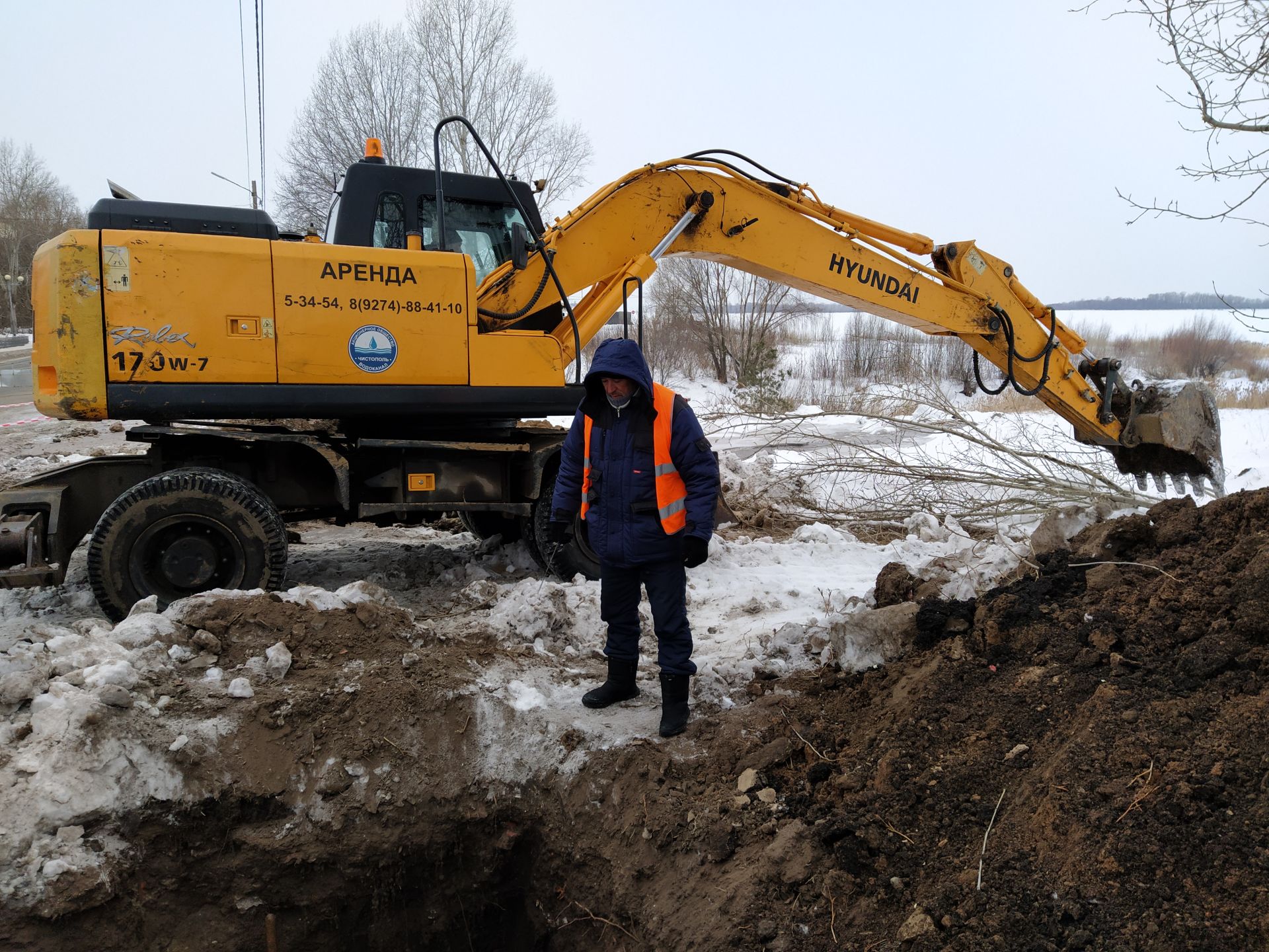 Гендиректор водоканала заверил, что чистопольцы не останутся без воды (Фото и видео с места происшествия)