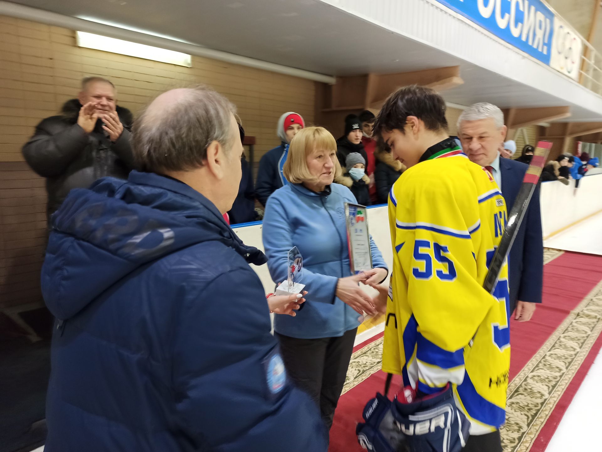 В финальных матчах в Чистополе определились победители республиканского Первенства по хоккею (фоторепортаж)