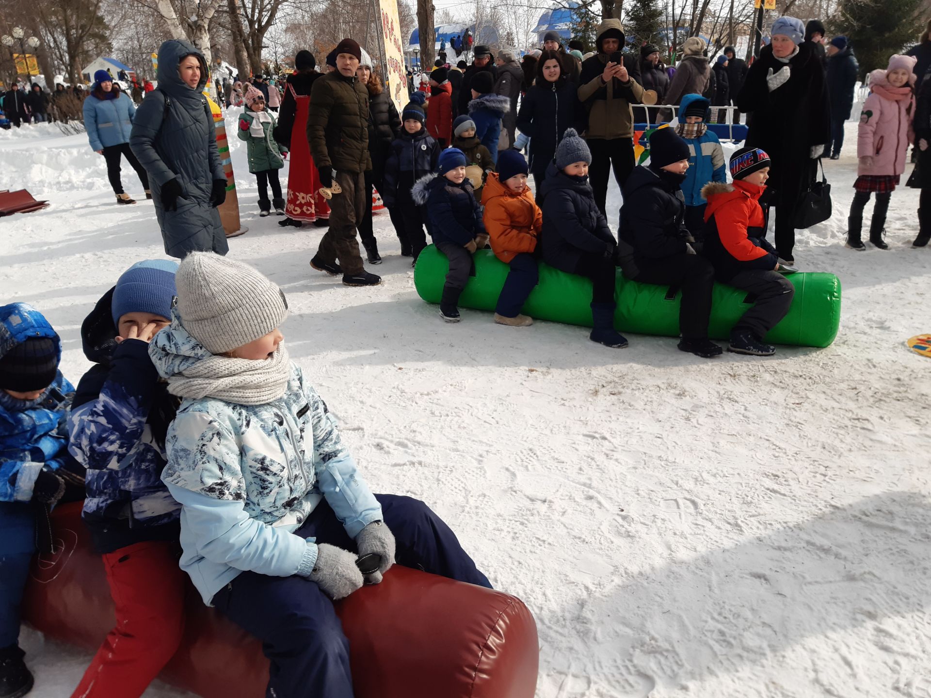 В Чистополе празднуют Широкую масленицу (фоторепортаж)