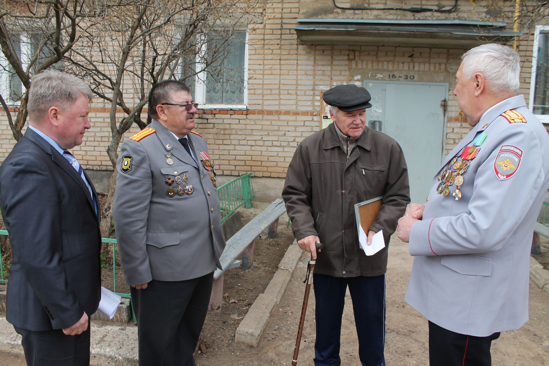 Молодых сотрудников чистопольской ГАИ поздравили с победой в конкурсе