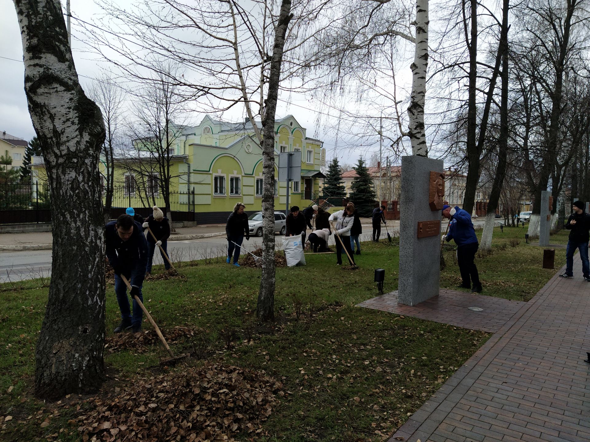 Глава Чистопольского района принял участие во Всероссийском субботнике