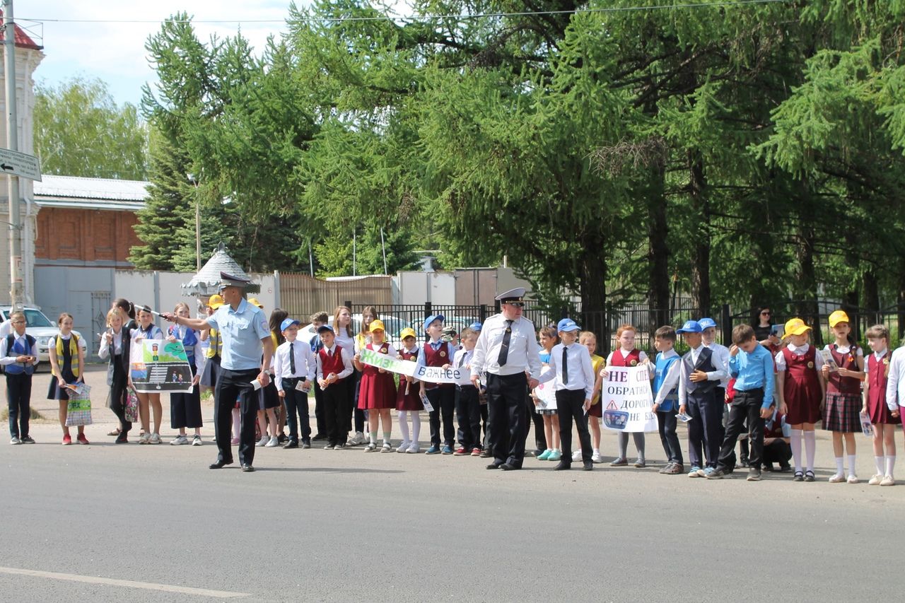 В Чистополе проходила акция «Жизнь - важнее скорости!»