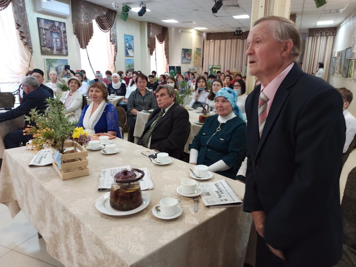 Чистопольцы встретились с представителями татарского книжного издательства (фоторепортаж)