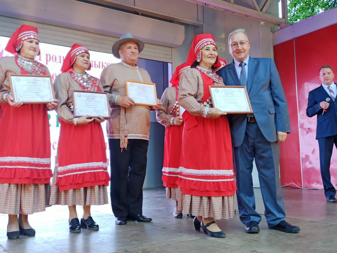 Месячник  кряшенской культуры в Чистополе завершился зажигательным концертом под открытым небом (фоторепортаж)