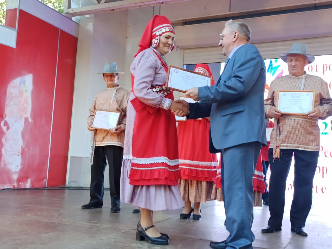 Месячник  кряшенской культуры в Чистополе завершился зажигательным концертом под открытым небом (фоторепортаж)