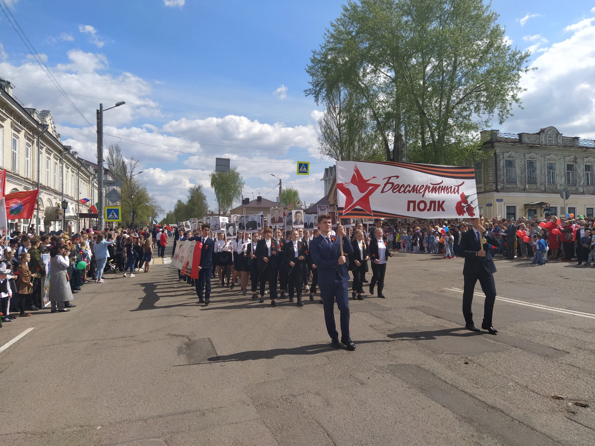 В Чистополе отпраздновали 76 годовщину Великой Победы (ФОТОРЕПОРТАЖ)