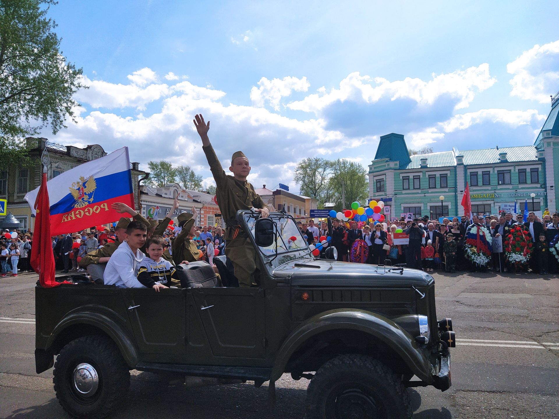 В Чистополе отпраздновали 76 годовщину Великой Победы (ФОТОРЕПОРТАЖ)