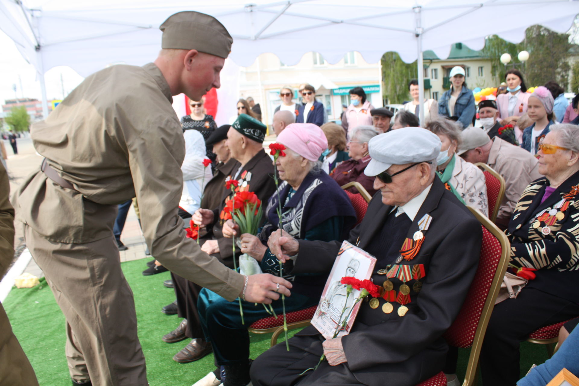 В Чистополе отпраздновали 76 годовщину Великой Победы (ФОТОРЕПОРТАЖ)