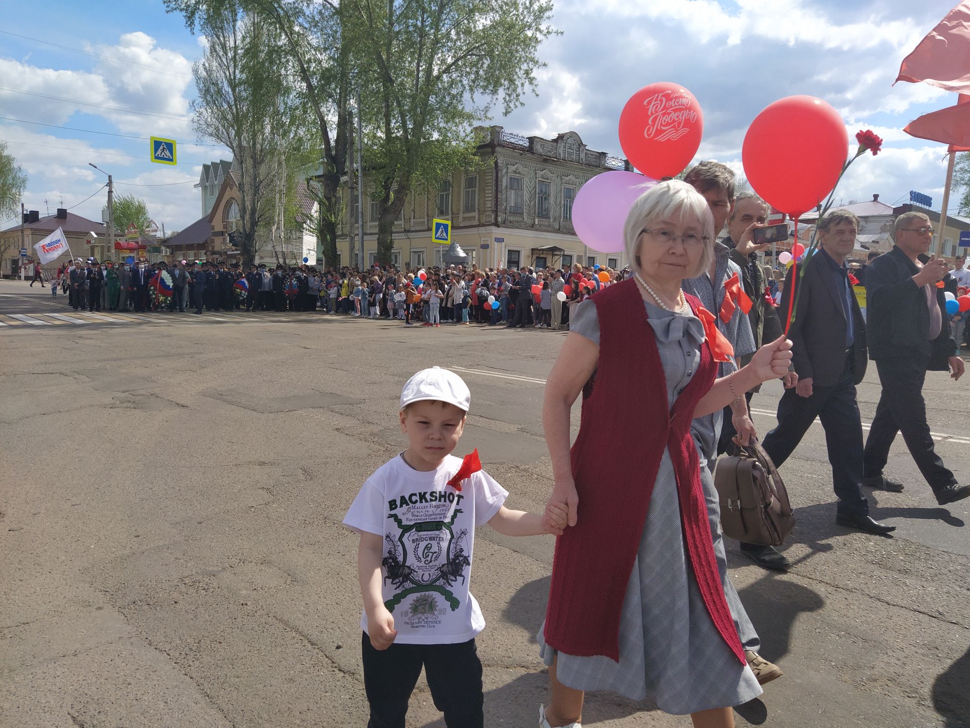 В Чистополе отпраздновали 76 годовщину Великой Победы (ФОТОРЕПОРТАЖ)