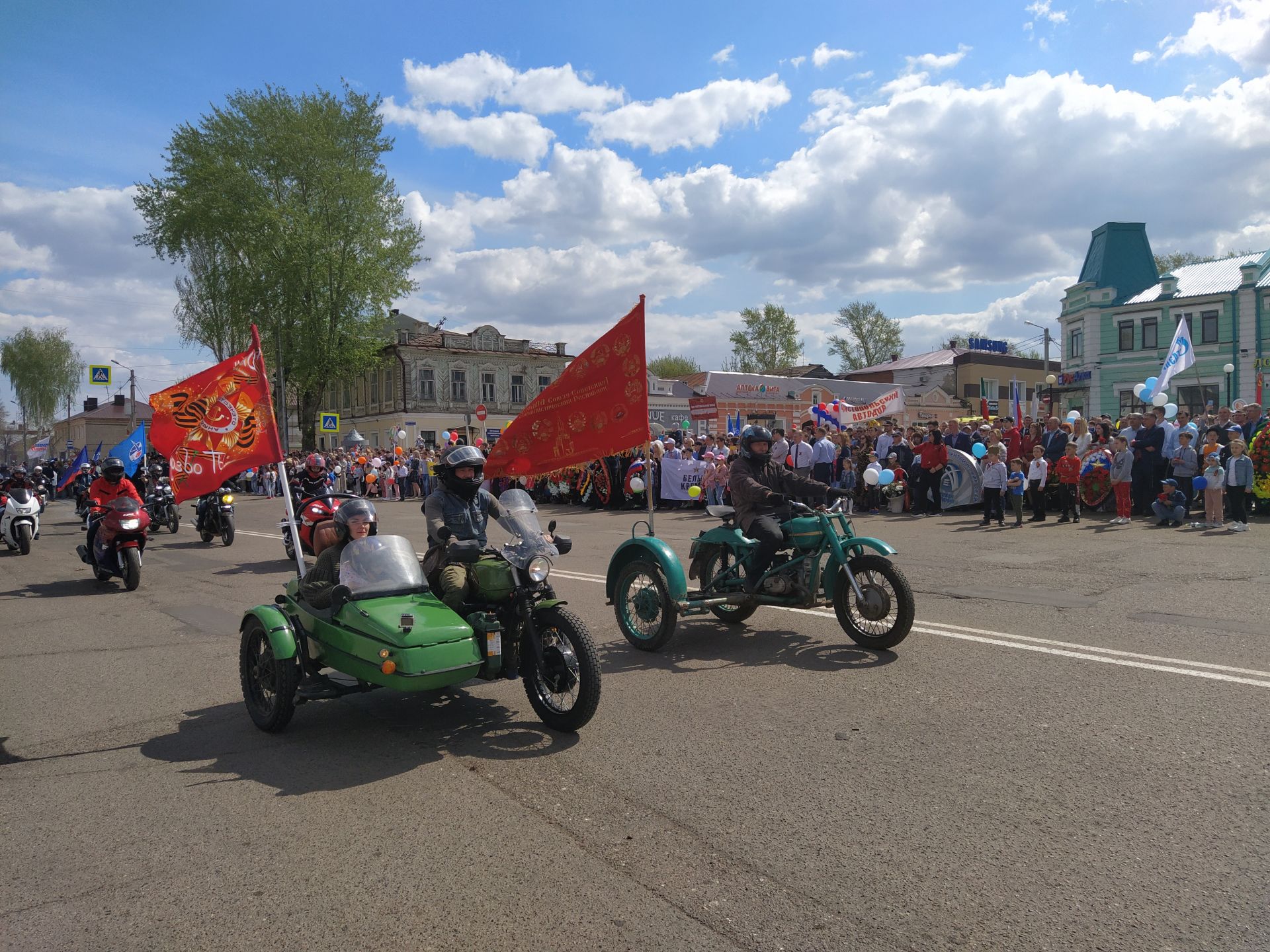 В Чистополе отпраздновали 76 годовщину Великой Победы (ФОТОРЕПОРТАЖ)