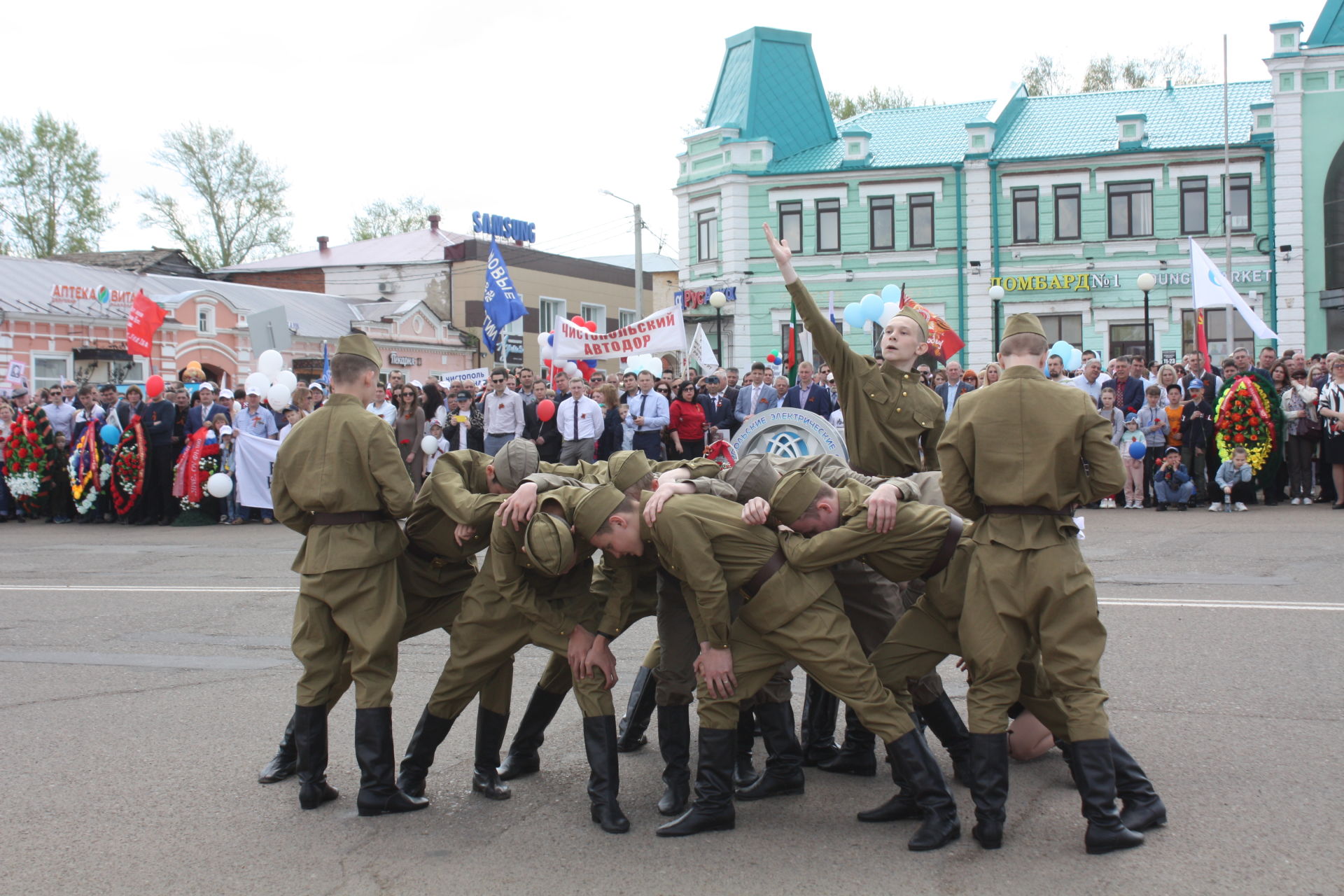 В Чистополе отпраздновали 76 годовщину Великой Победы (ФОТОРЕПОРТАЖ)