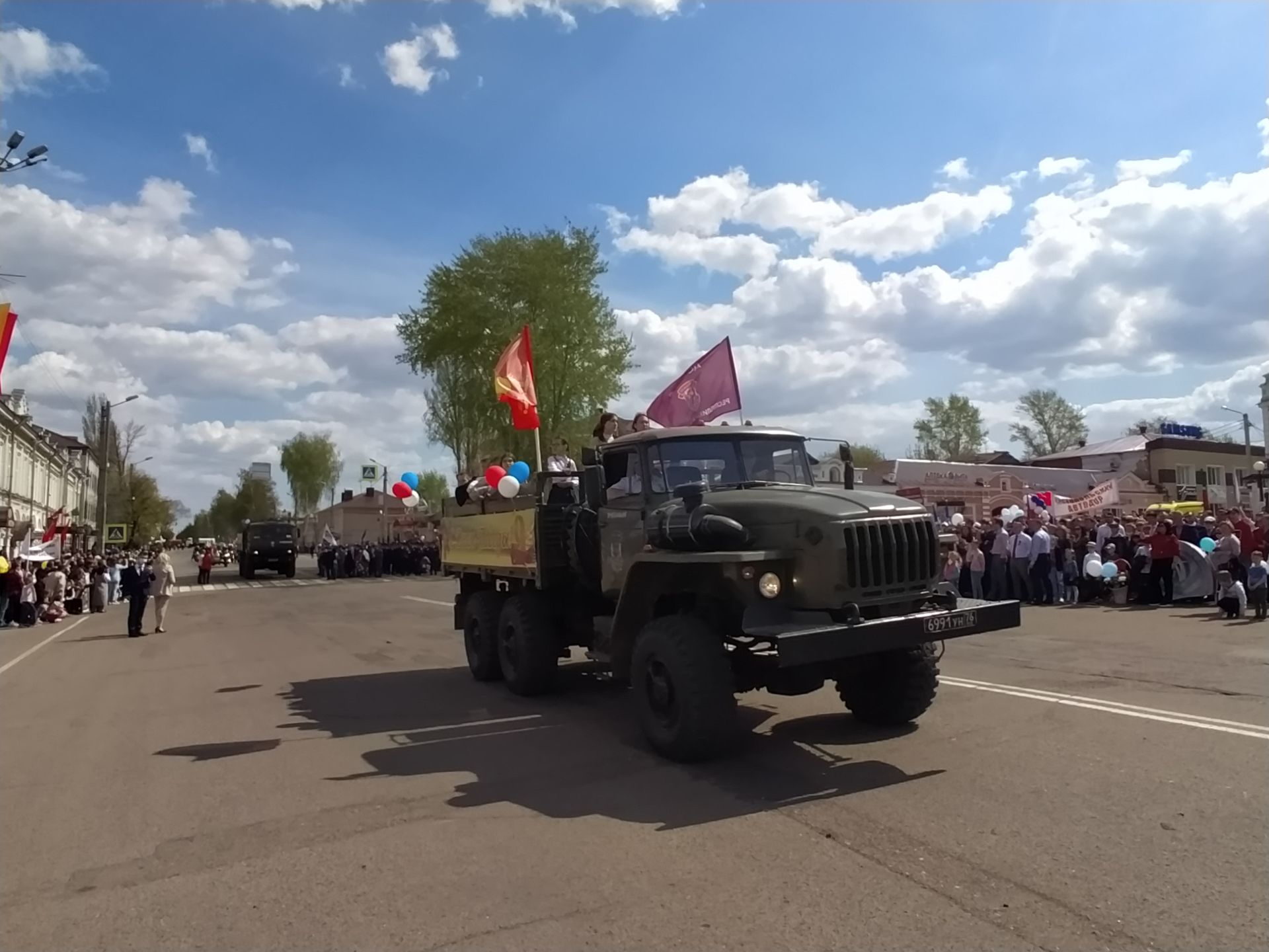 В Чистополе отпраздновали 76 годовщину Великой Победы (ФОТОРЕПОРТАЖ)