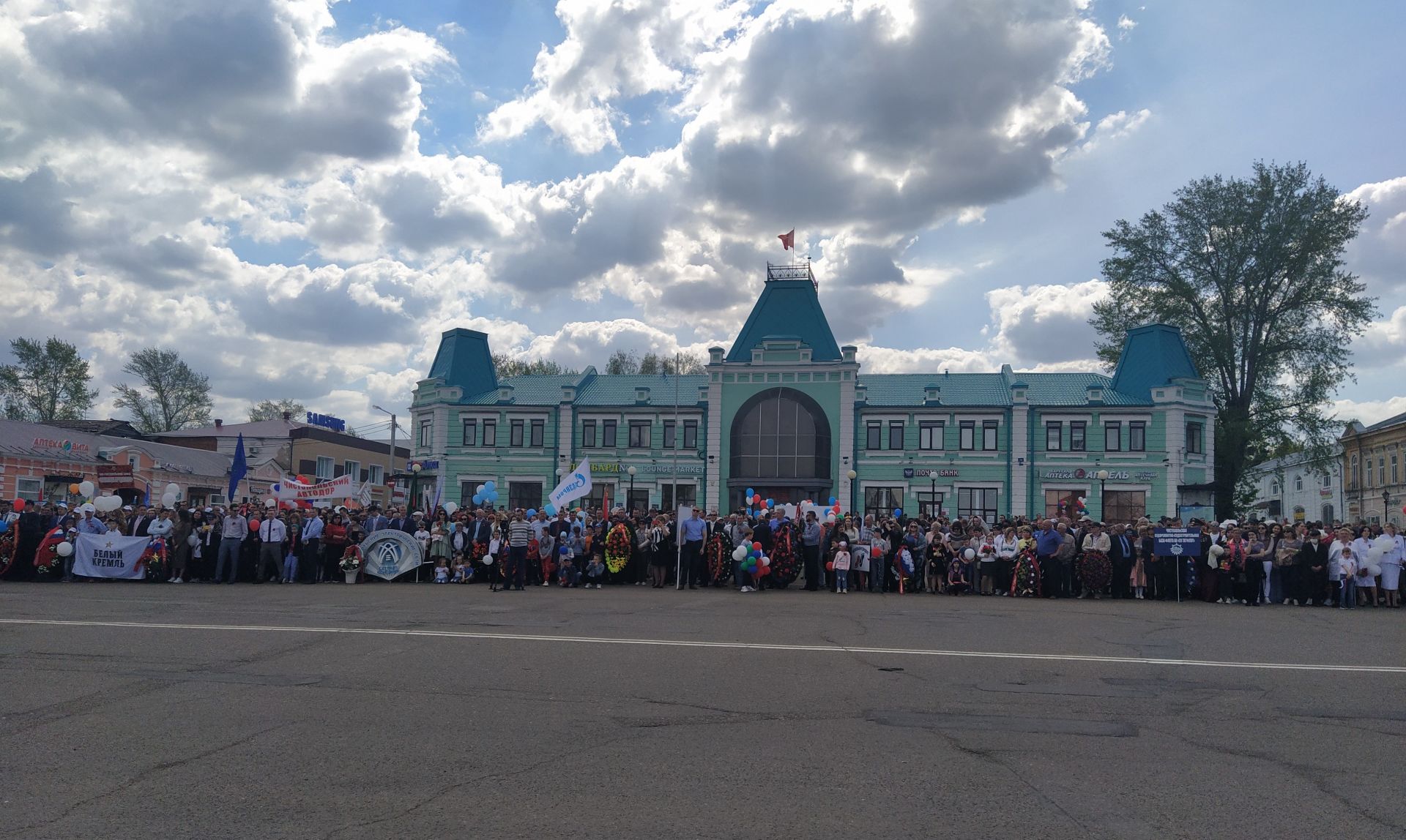 В Чистополе отпраздновали 76 годовщину Великой Победы (ФОТОРЕПОРТАЖ)