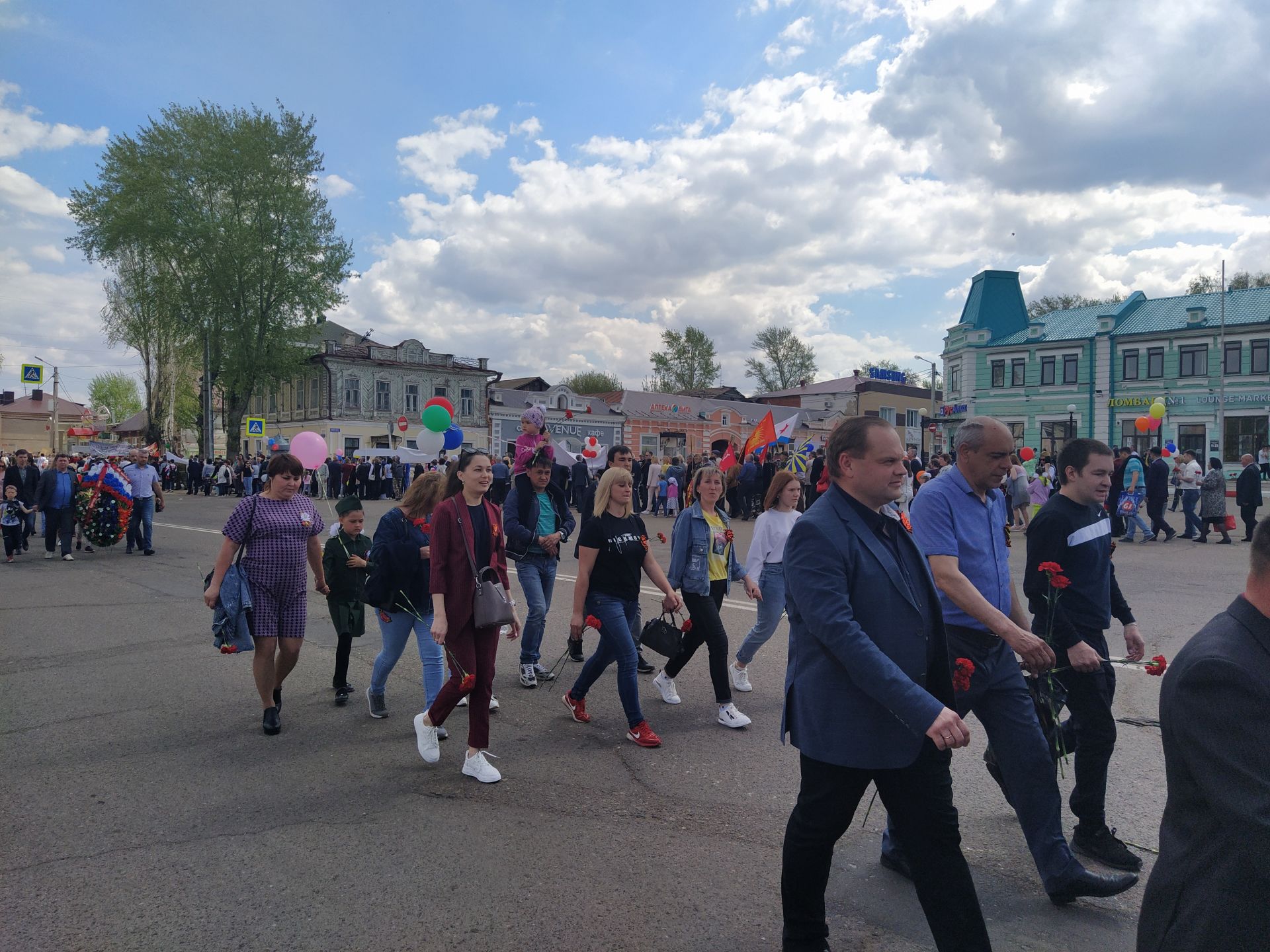 В Чистополе отпраздновали 76 годовщину Великой Победы (ФОТОРЕПОРТАЖ)