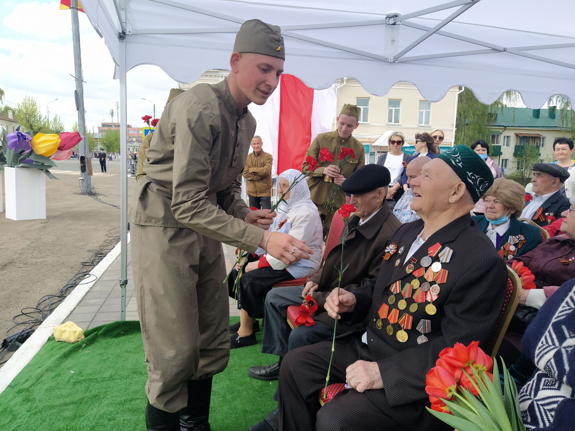 В Чистополе отпраздновали 76 годовщину Великой Победы (ФОТОРЕПОРТАЖ)