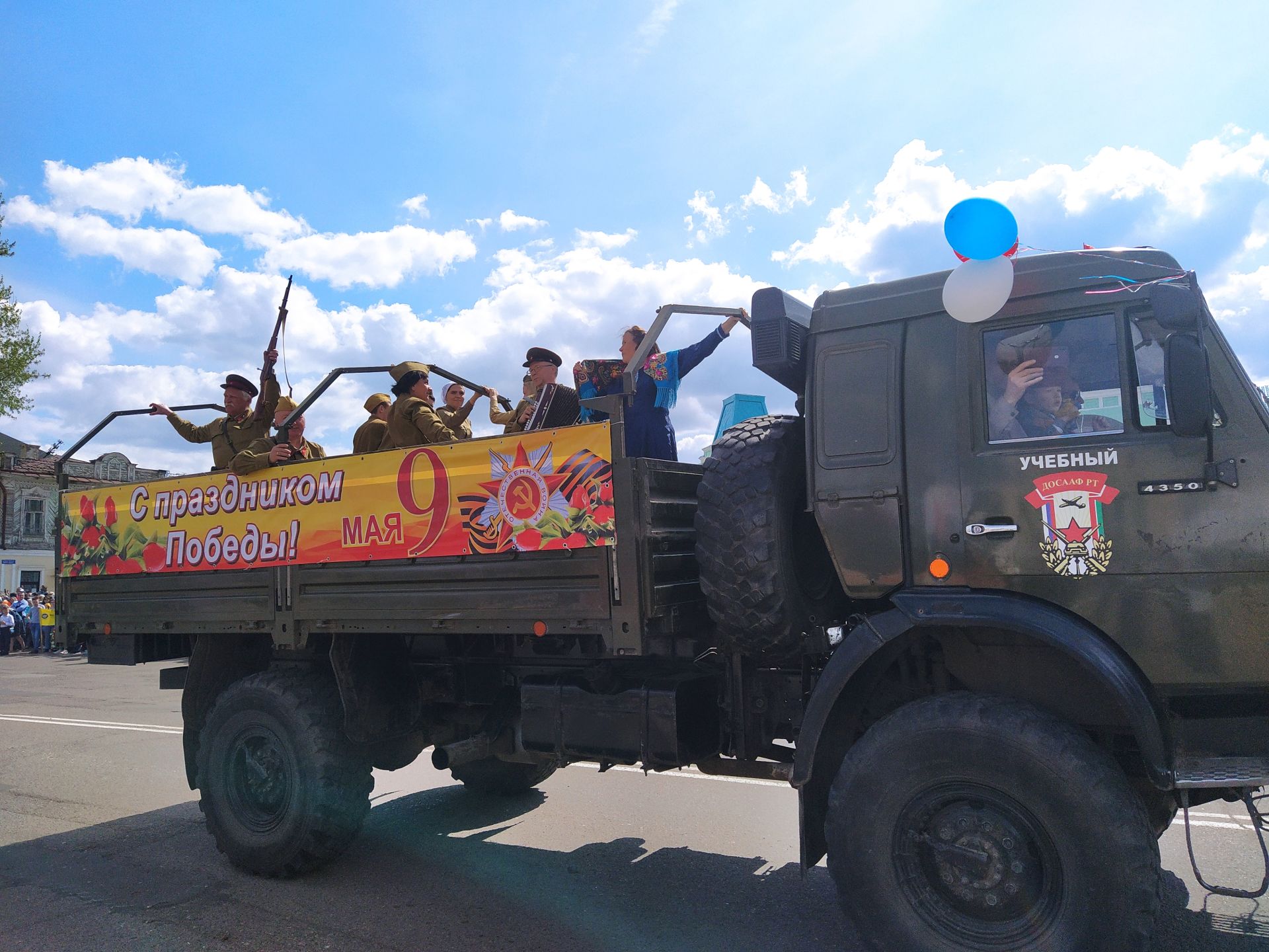 В Чистополе отпраздновали 76 годовщину Великой Победы (ФОТОРЕПОРТАЖ)