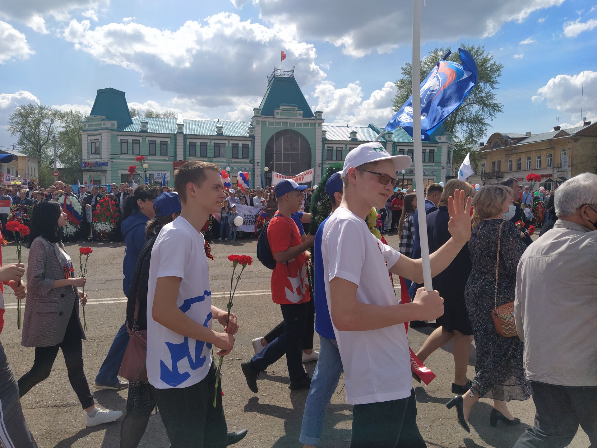 В Чистополе отпраздновали 76 годовщину Великой Победы (ФОТОРЕПОРТАЖ)