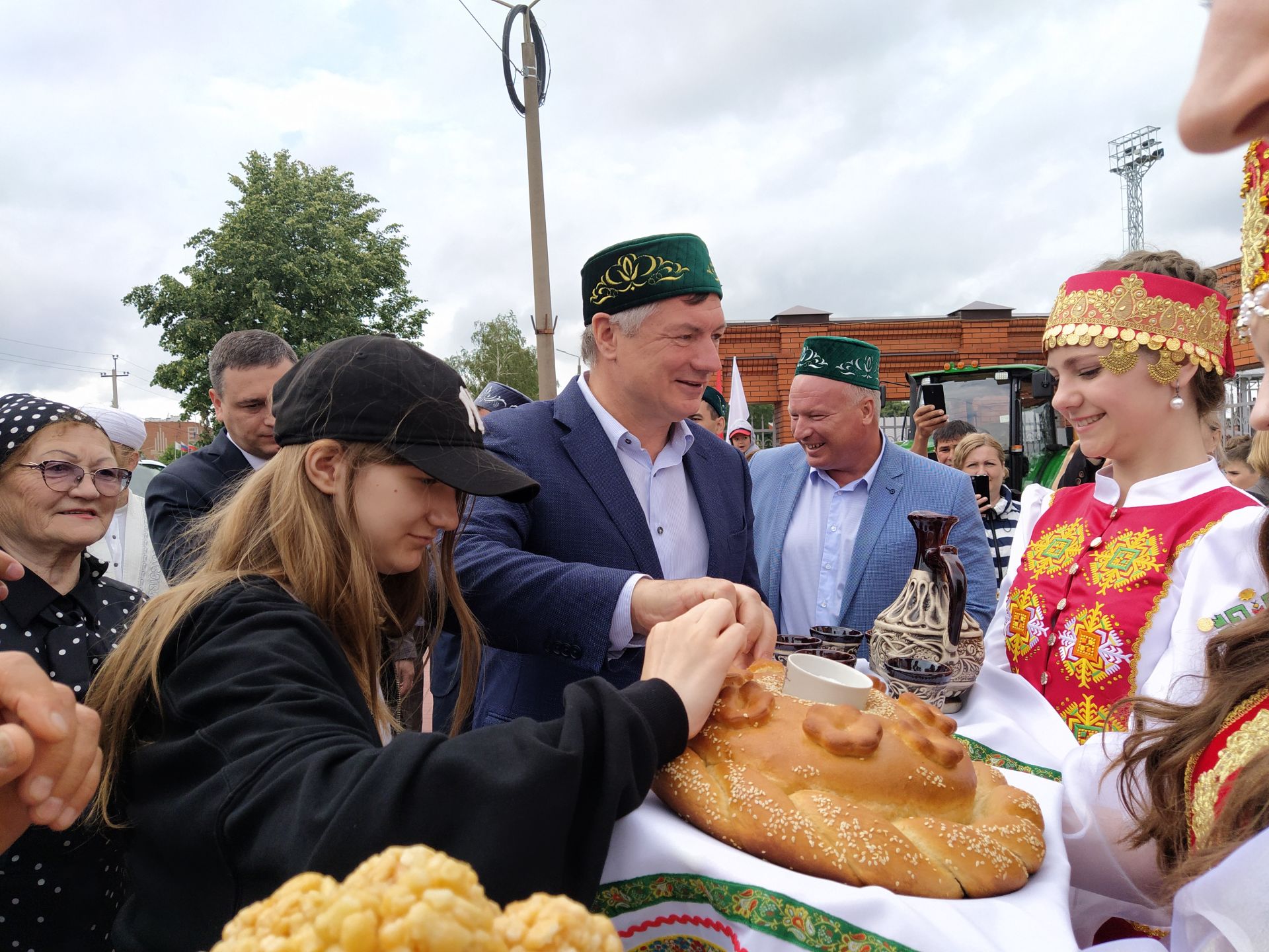 Гости чистопольского Сабантуя посетили национальные подворья