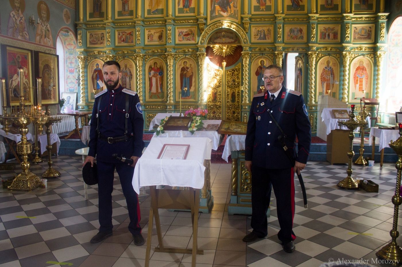 В Чистопольско-Высельском храме новоизбранный казак принял присягу