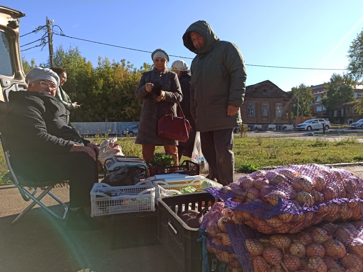 В Чистополе состоялись первые в этом году осенние сельскохозяйственные ярмарки (фоторепортаж)